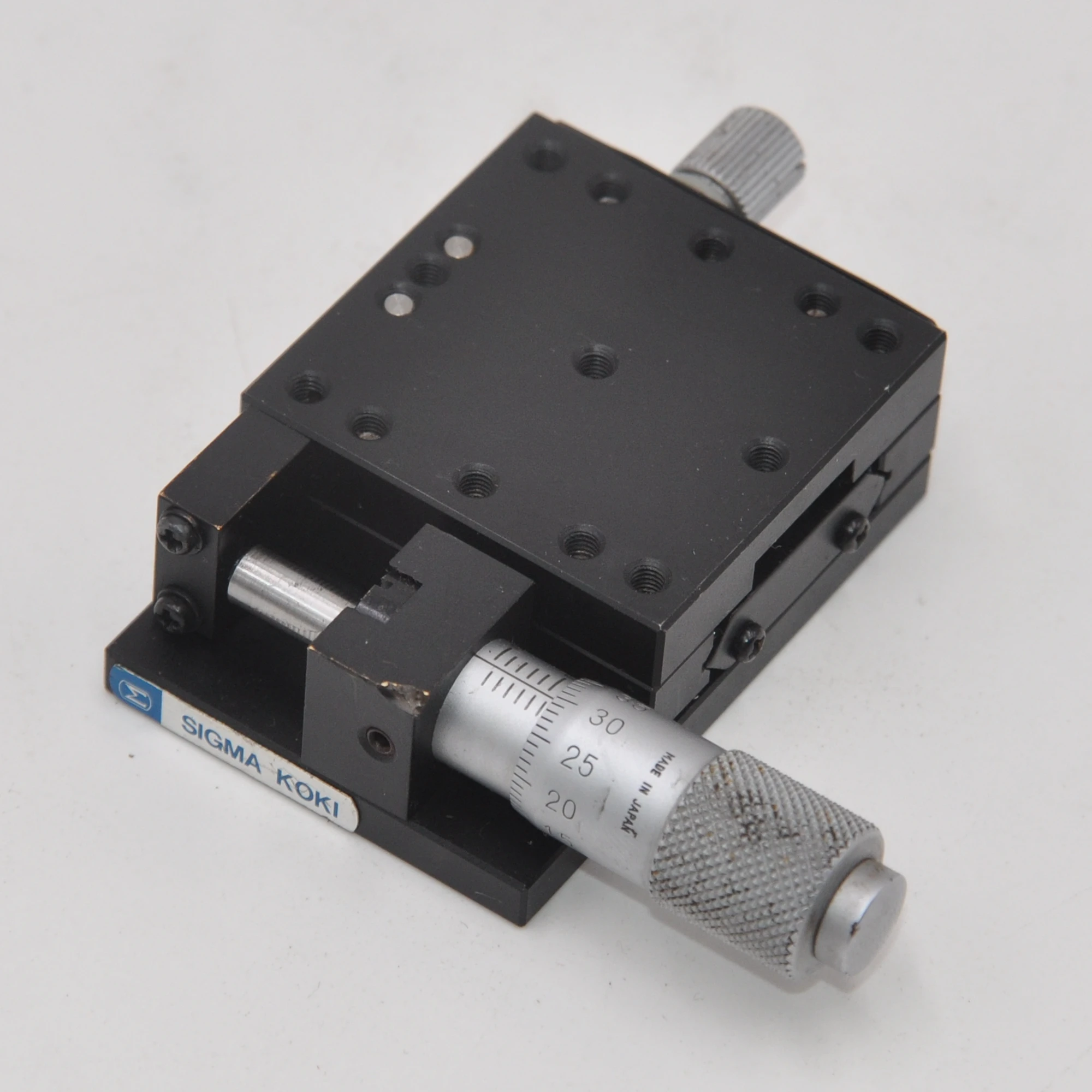 Y axis 40 * 40mm Sigma manual linear ball guide type fine adjustment slide table travel plus or minus 6.5mm steel
Y axis 40 * 40mm Sigma manual linear ball guide type fine adjustment slide table travel plus or minus 6.5mm steel