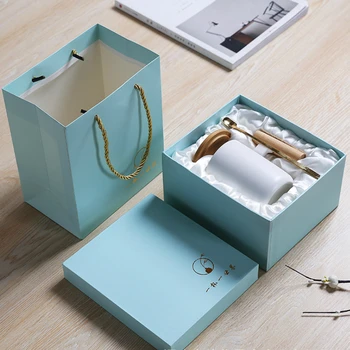 400ml Fashion Personality Practical Ins Simple Style Wooden Handle Mug Creative Ceramic with Lid Spoon European Coffee Cup Mug
400ml Fashion Personality Practical Ins Simple Style Wooden Handle Mug Creative Ceramic with Lid Spoon European Coffee Cup Mug