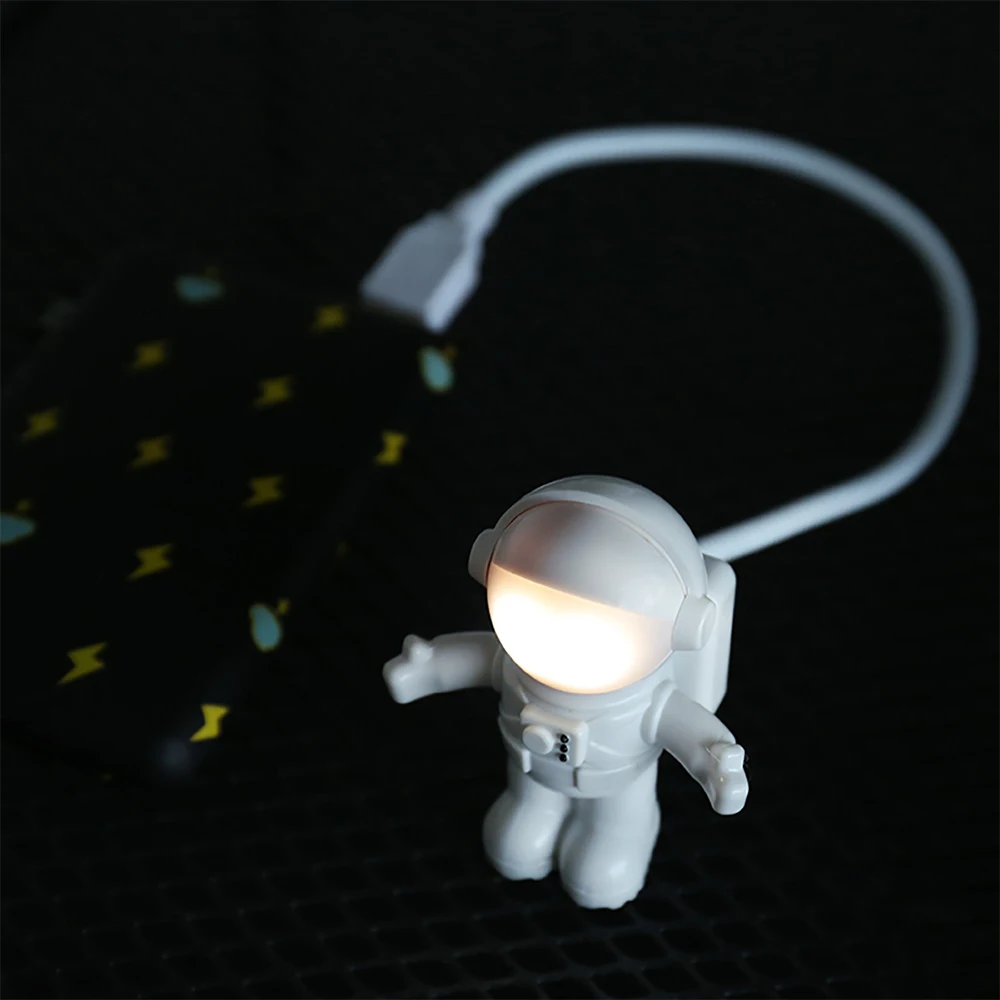Creative Spaceman USB Book Light Sleep Soft Light Night Astronaut's Face Glowing 5V Bulb Connect Computer Read Office Portable
Creative Spaceman USB Book Light Sleep Soft Light Night Astronaut's Face Glowing 5V Bulb Connect Computer Read Office Portable
