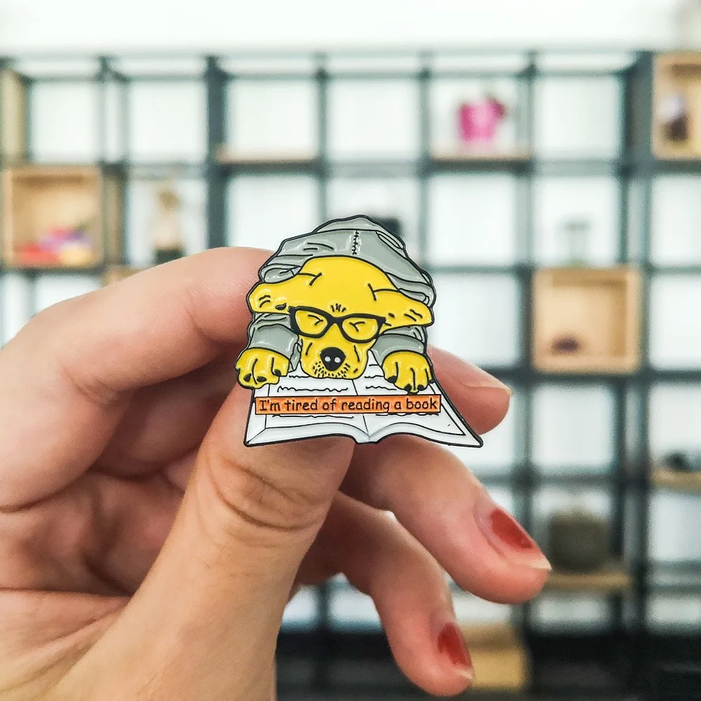 Cartoon Golden Retriever Puppy Kitten Reading Drops Oil Badge Animal Painted Brooch
Cartoon Golden Retriever Puppy Kitten Reading Drops Oil Badge Animal Painted Brooch