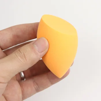 Orange chamfered sponge puff beauty eggs, makeup tools, cosmetic accessories, liquid foundation, safe and sterile, durable and n
Orange chamfered sponge puff beauty eggs, makeup tools, cosmetic accessories, liquid foundation, safe and sterile, durable and n