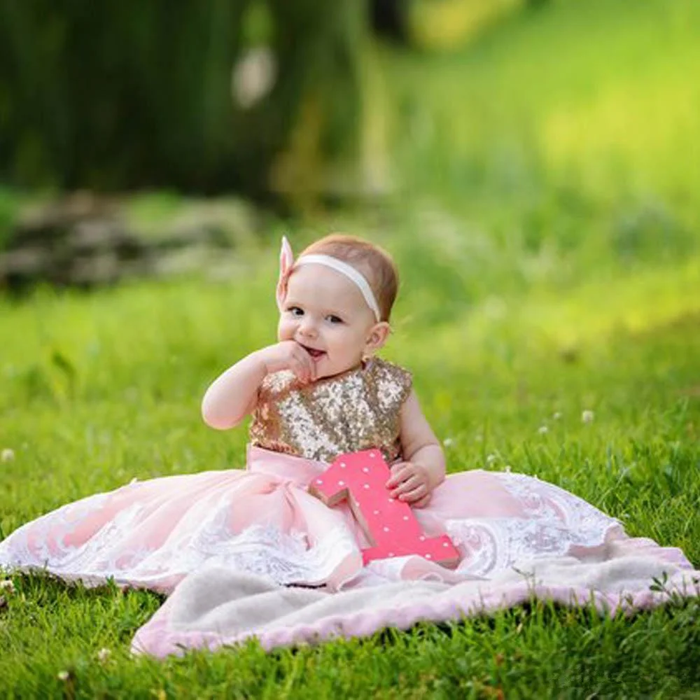 Lovely Pink Ball Gown Sequin Flower Girl Dresses Lace Bow Tie Baby Girls Baptism Gown Ankle Length Child Birthday Gows
Lovely Pink Ball Gown Sequin Flower Girl Dresses Lace Bow Tie Baby Girls Baptism Gown Ankle Length Child Birthday Gows