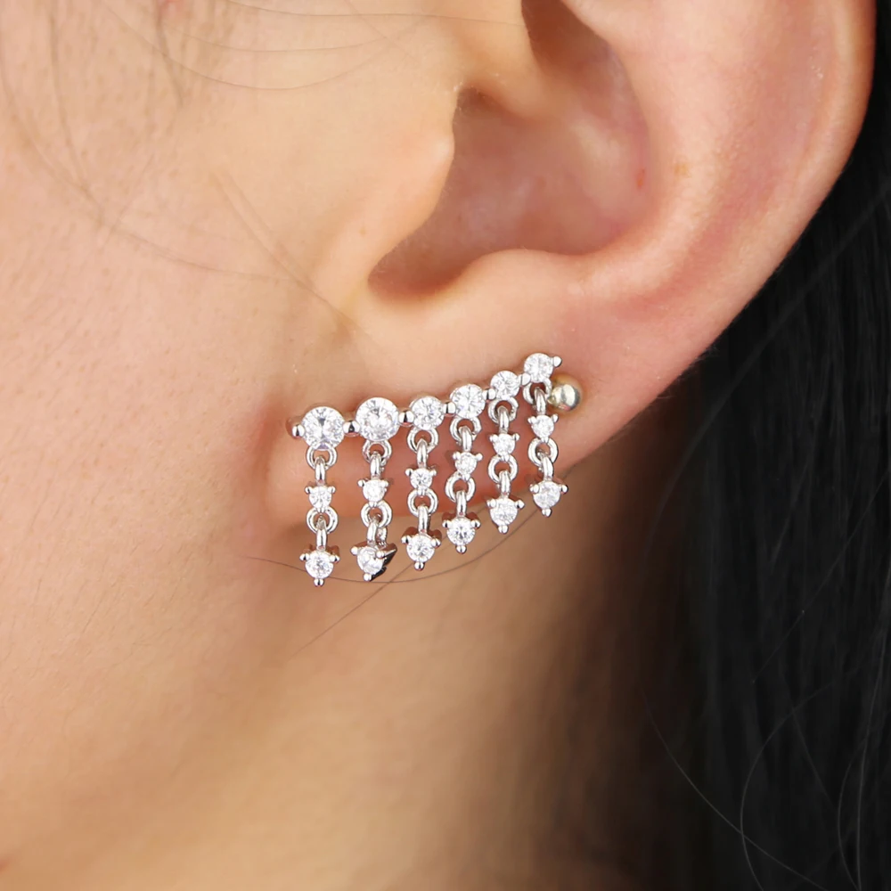 Iced out bling Cz Drop charm Tassel earring Gold silver color Gorgeous Women sparking bling cubic zirconia jewelry
Iced out bling Cz Drop charm Tassel earring Gold silver color Gorgeous Women sparking bling cubic zirconia jewelry