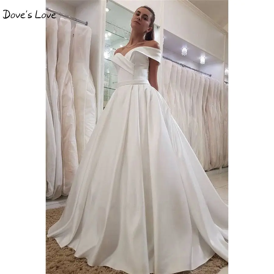 Simple Wedding Dresses Plus Size Marrige 2020 Satin Ball Gown Off-the-Shoulder Sweetheart Long Bride Gown Sweep Train
Simple Wedding Dresses Plus Size Marrige 2020 Satin Ball Gown Off-the-Shoulder Sweetheart Long Bride Gown Sweep Train