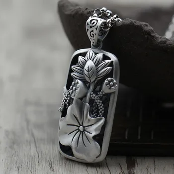Thai Silver Vintage Three-dimensional Lotus Lotus Seedpod Lotus Leaf S990 Sterling Silver Cutout Necklace
Thai Silver Vintage Three-dimensional Lotus Lotus Seedpod Lotus Leaf S990 Sterling Silver Cutout Necklace