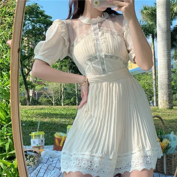 Runway Design Lace Splicing Ruffles Summer Dress Women Short Sleeve Hollow Out Pleated Dress Ladies Mini Dress Sundress Beach
Runway Design Lace Splicing Ruffles Summer Dress Women Short Sleeve Hollow Out Pleated Dress Ladies Mini Dress Sundress Beach