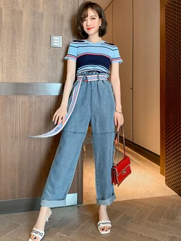 The Trend of the Hit Color Stripes Knitted Top + Bud High-Waisted Waistband Wide Leg Jeans Suit, Female Fashion Summer New
The Trend of the Hit Color Stripes Knitted Top + Bud High-Waisted Waistband Wide Leg Jeans Suit, Female Fashion Summer New