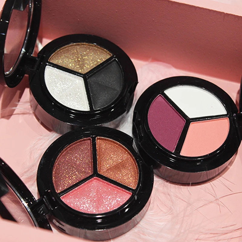 Professional Smoky Eyeshadow Makeup Set 3 Colors Natural Matte Eye Shadow Palette Nude Eye Shadow Glitter
Professional Smoky Eyeshadow Makeup Set 3 Colors Natural Matte Eye Shadow Palette Nude Eye Shadow Glitter
