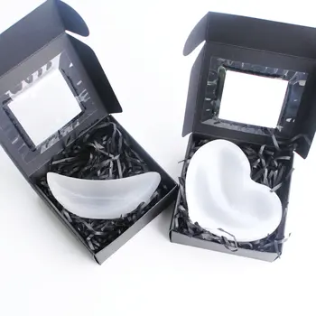 1PC Selenite Heart Shaped Love Aromatherapy Container Moon Gypsum Stone Quartz Crystal Yoga Power Relaxation Reiki healing
1PC Selenite Heart Shaped Love Aromatherapy Container Moon Gypsum Stone Quartz Crystal Yoga Power Relaxation Reiki healing