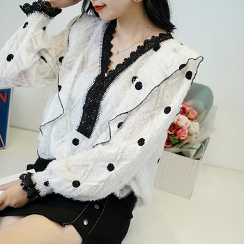 COIGARSAM 4XL Plus Size Ruffles blouse women Spring Lace Polka Dot Tassel V-Neck blusas womens tops and blouses White Black
COIGARSAM 4XL Plus Size Ruffles blouse women Spring Lace Polka Dot Tassel V-Neck blusas womens tops and blouses White Black