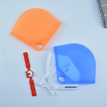1PC Silicone Flat Type Mask Storage Box Mask Temporary Clip Dust-proof Pollution-proof Security Mask Holder Bags Artifact
1PC Silicone Flat Type Mask Storage Box Mask Temporary Clip Dust-proof Pollution-proof Security Mask Holder Bags Artifact