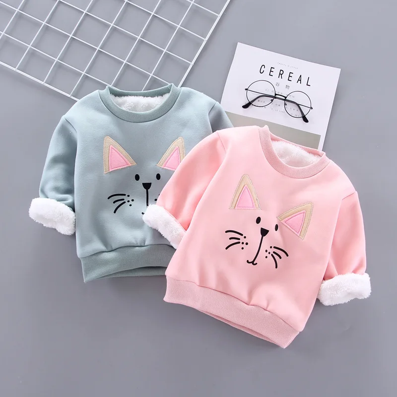 Children Thickened plus velvet sweater baby girls winter warm sweater render cute cartoon coat 
Children Thickened plus velvet sweater baby girls winter warm sweater render cute cartoon coat