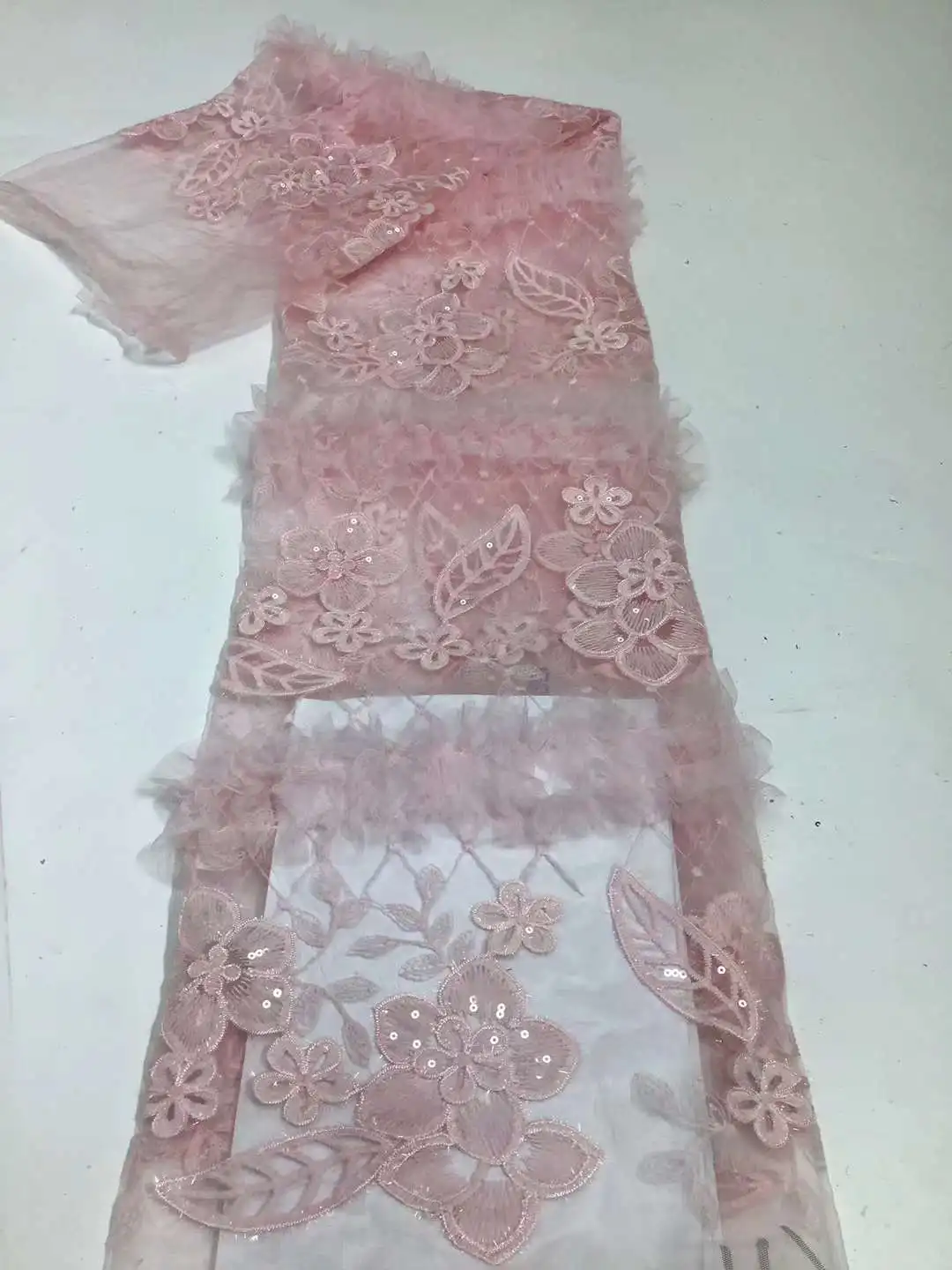 Beautiful 3D Embroidery fabric sequins French tulle net lace Nice Africa Nigeria fabric for Party evening dress wedding dress
Beautiful 3D Embroidery fabric sequins French tulle net lace Nice Africa Nigeria fabric for Party evening dress wedding dress