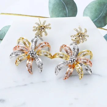 VERY GIRL Three Tone Copper Earrings Fashion Flower Shaped Large Drop Earrings for Women Party Jewelry Accessories 
VERY GIRL Three Tone Copper Earrings Fashion Flower Shaped Large Drop Earrings for Women Party Jewelry Accessories