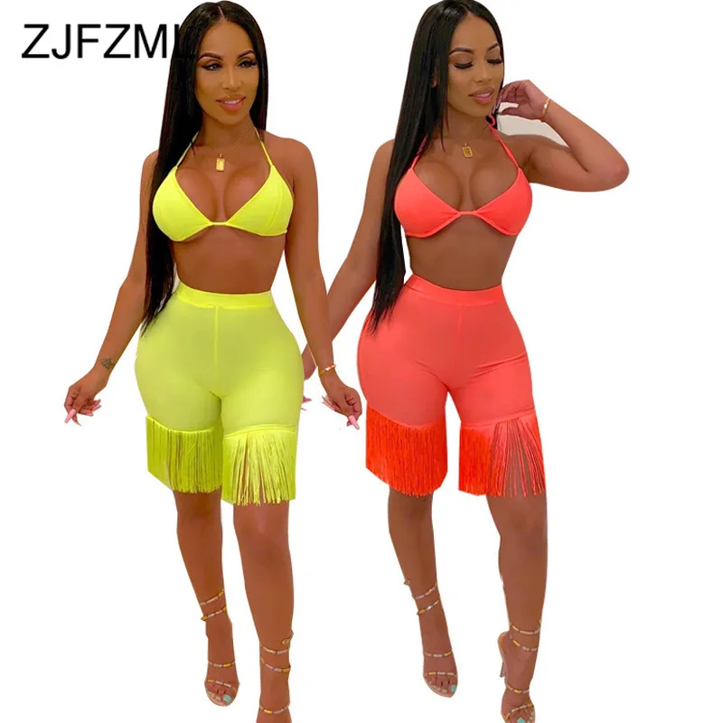 

Neon Color Sexy Two Piece Outfits Women Halter Backless Crop Top And Tassels Spliced Shorts Sweatsuits Summer Beach Matching Set