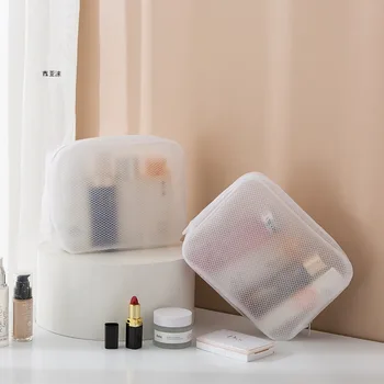 Pintu Portable Grid Makeup Bag for Both Men and Women Travel Washed Bag Travel Cosmetics Storage Bag
Pintu Portable Grid Makeup Bag for Both Men and Women Travel Washed Bag Travel Cosmetics Storage Bag