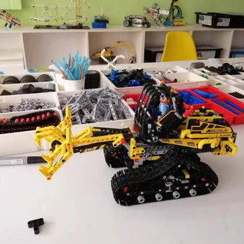 Tracked Loader technic 863PCS engineering construction vehicle building block Mechanical Group toy compatible 42094
Tracked Loader technic 863PCS engineering construction vehicle building block Mechanical Group toy compatible 42094