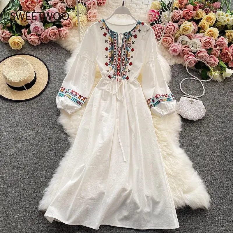 Linen Dress Woman Embroidery Long Sleeve Dress Elegant Ethnic Boho White Clothes Autumn Winter Dresses For Women Party 2021 Red
Linen Dress Woman Embroidery Long Sleeve Dress Elegant Ethnic Boho White Clothes Autumn Winter Dresses For Women Party 2021 Red