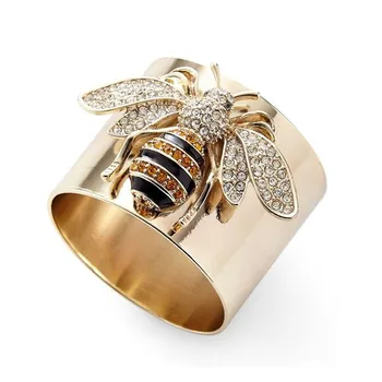 European American Women's Luxury Bee Ring Female Party Gold Index Finger Ring Creative Lady Jewelry
European American Women's Luxury Bee Ring Female Party Gold Index Finger Ring Creative Lady Jewelry
