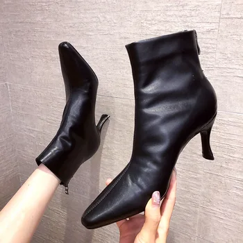 Short boots women's spring and autumn single boots Chelsea 2020 new pointed early autumn European pointed high heel lace up 
Short boots women's spring and autumn single boots Chelsea 2020 new pointed early autumn European pointed high heel lace up