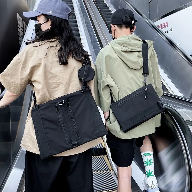 Women Bag 2023 New Polyester Flap Fashion Unisex Solid Zipper Soft Shoulder Bags Street Style Harajuku High-capacity 2 Usages
Women Bag 2023 New Polyester Flap Fashion Unisex Solid Zipper Soft Shoulder Bags Street Style Harajuku High-capacity 2 Usages