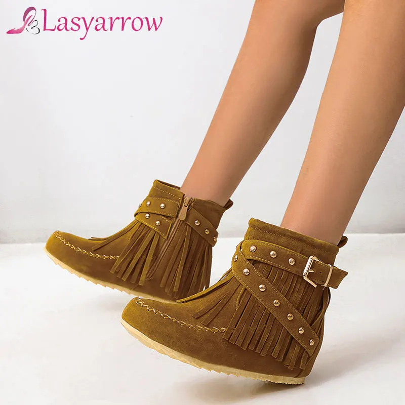 

Lasyarrow Rivet Frosted Suede Wine Red Ankle Boots Cross Belt Buckle Side Zipper Multi color TPR Flat Women's Boots With Tassels