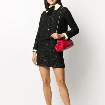 Black Tweed Two Piece Set Women 2020 Runway Turn Down Collar Single Breasted Sequins Tweed Jacket a Line Mini Skirt Suit Set
Black Tweed Two Piece Set Women 2020 Runway Turn Down Collar Single Breasted Sequins Tweed Jacket a Line Mini Skirt Suit Set