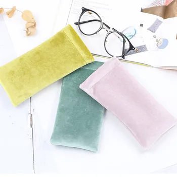 Sunglasses Fleece Bag Multi Solid Color Eyeglasses Protective Soft Cover Portable Container Case Durable lentes de contacto
Sunglasses Fleece Bag Multi Solid Color Eyeglasses Protective Soft Cover Portable Container Case Durable lentes de contacto