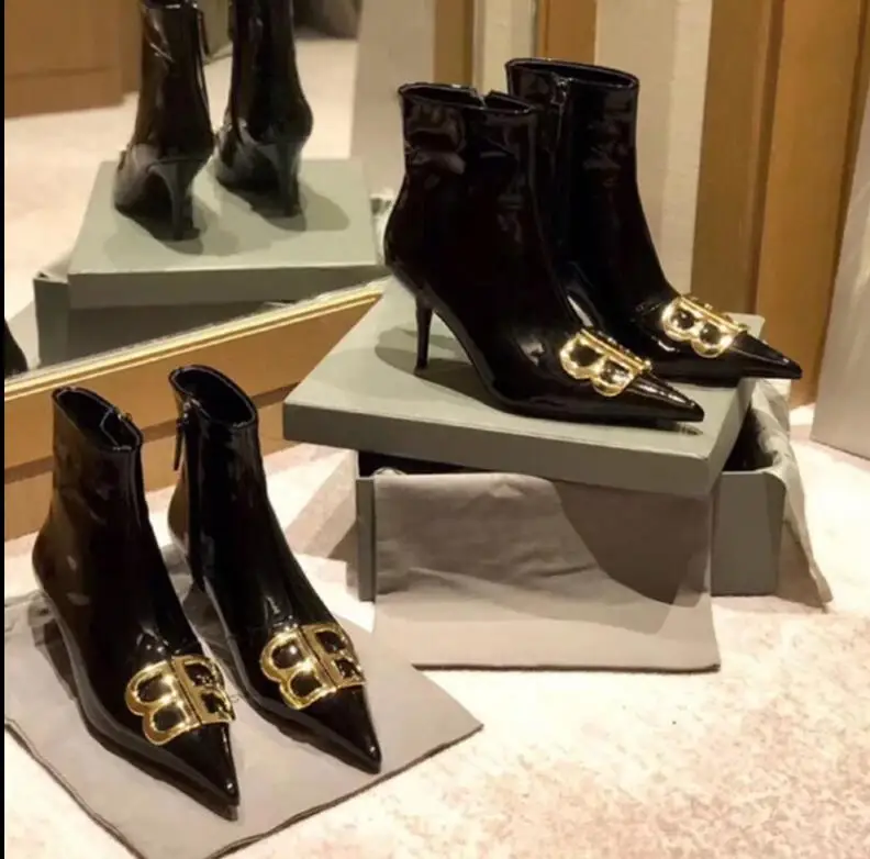 classics women shoes high heel boots BB letter middle boot pointed metal buckle thin heel Martin High Heel Black Short Boot
classics women shoes high heel boots BB letter middle boot pointed metal buckle thin heel Martin High Heel Black Short Boot