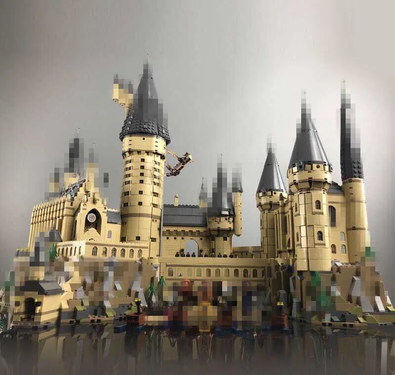 Lele/69500/39170 Trump Hogwarts Large Castle Celebrity Style 16060 Series Building Blocks
Lele/69500/39170 Trump Hogwarts Large Castle Celebrity Style 16060 Series Building Blocks