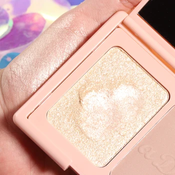 Two-color Blush High-gloss Powder Repair Disc Eye Shadow Pearlescent Delicate Natural Face Modification Waterproof Blush TSLM1
Two-color Blush High-gloss Powder Repair Disc Eye Shadow Pearlescent Delicate Natural Face Modification Waterproof Blush TSLM1