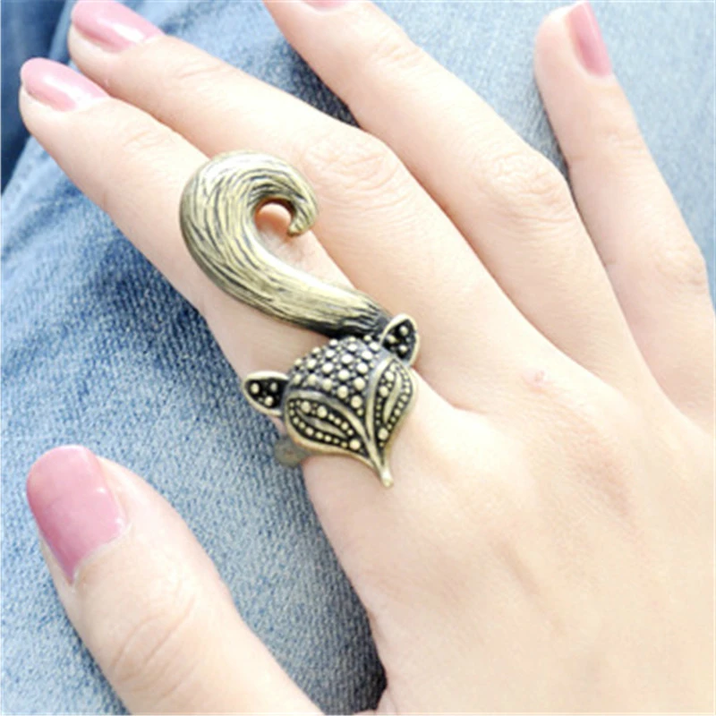 Fashion Vintage Fox Rings For Women Lady Accessories Old Silver Female Big Rings Engagement Ring For Female Jewelry Wedding Ring
Fashion Vintage Fox Rings For Women Lady Accessories Old Silver Female Big Rings Engagement Ring For Female Jewelry Wedding Ring