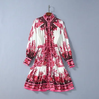 Spring 2020 for European and American women's wear The lantern sleeve Long sleeve collar lace-up Fashion print dress
Spring 2020 for European and American women's wear The lantern sleeve Long sleeve collar lace-up Fashion print dress