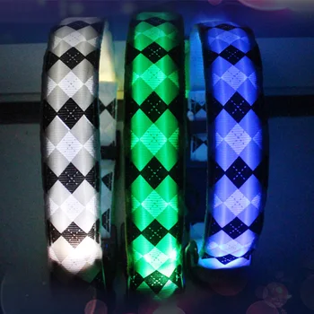 Warning Light Shine Dog collar Nylon LED Colorful Flash Bright for Small medium Dogs Dog Harness Pet Supplies Dog Accessories
Warning Light Shine Dog collar Nylon LED Colorful Flash Bright for Small medium Dogs Dog Harness Pet Supplies Dog Accessories