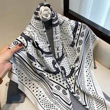 Fashion Square Neckerchief 2022 Twill Silk Scarf Women Luxury Brand Hijab Bandana Shawl Wraps Headband Lady Scarves Foulard 
Fashion Square Neckerchief 2022 Twill Silk Scarf Women Luxury Brand Hijab Bandana Shawl Wraps Headband Lady Scarves Foulard