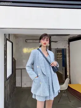 2020 Spring Summer Runway Two Piece Women Vintage Turn down Collar Double Breasted Jackets + Mini Camisole Dress Luxury Blue Set
2020 Spring Summer Runway Two Piece Women Vintage Turn down Collar Double Breasted Jackets + Mini Camisole Dress Luxury Blue Set