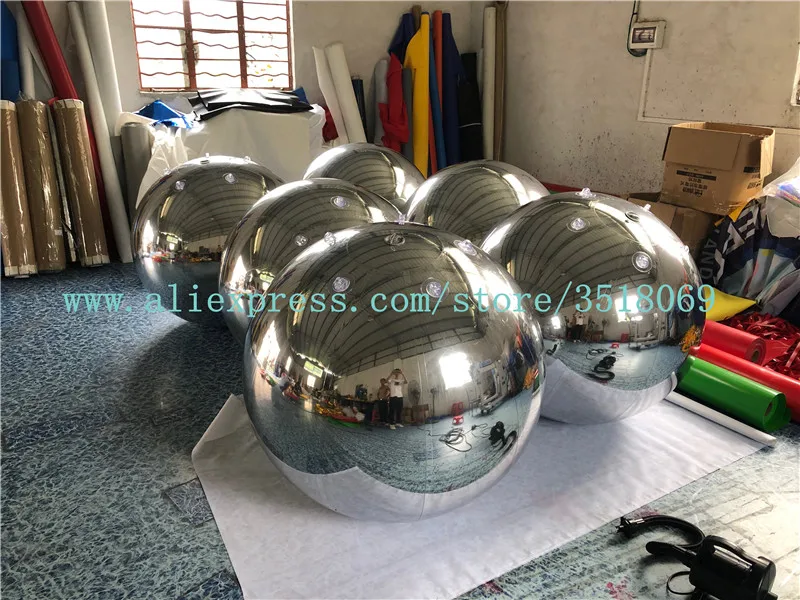 Large inflatable mirror balloon, PVC silver inflatable mirror ball for advertising campaigns
Large inflatable mirror balloon, PVC silver inflatable mirror ball for advertising campaigns