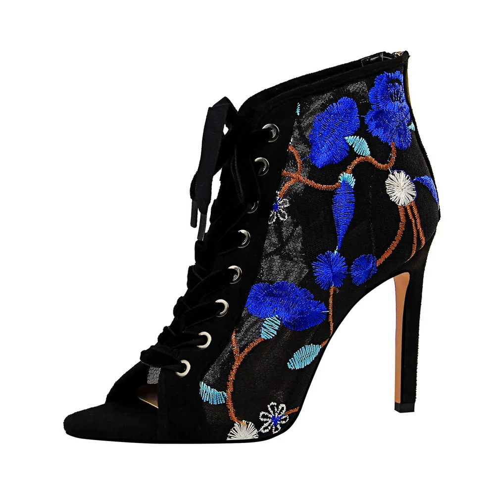 European and American style sexy thin high-heeled mesh openwork lace flower embroidery thread with fish mouth sandals sandals
European and American style sexy thin high-heeled mesh openwork lace flower embroidery thread with fish mouth sandals sandals