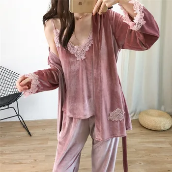 Lady Velvet Warm Pajamas Set Sleepwear Casual Lounge Nightwear With Belt Lace Patchwork Sexy V-neck Home Clothing Pijamas Suit
Lady Velvet Warm Pajamas Set Sleepwear Casual Lounge Nightwear With Belt Lace Patchwork Sexy V-neck Home Clothing Pijamas Suit