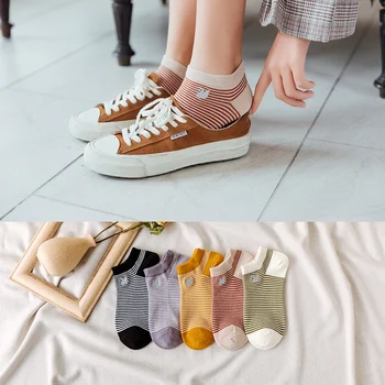 Spring And Summer Cotton Socks Fashion Women Boat Colorful Female Socks Shallow Mouth Short Swan Embroidery Socks 5Pairs/Lot
Spring And Summer Cotton Socks Fashion Women Boat Colorful Female Socks Shallow Mouth Short Swan Embroidery Socks 5Pairs/Lot