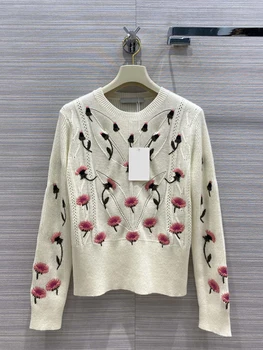 2020 Autumn New Embroidery Flower Cashmere Sweater High Fashion Runway Pullover Sweater for Women
2020 Autumn New Embroidery Flower Cashmere Sweater High Fashion Runway Pullover Sweater for Women