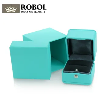 RLLEN Glamour Original TTFF Classic Jewelry BeauTTFul Protective Box High-End Ring Box Suitable For Valentine's Day Wedding Gift
RLLEN Glamour Original TTFF Classic Jewelry BeauTTFul Protective Box High-End Ring Box Suitable For Valentine's Day Wedding Gift
