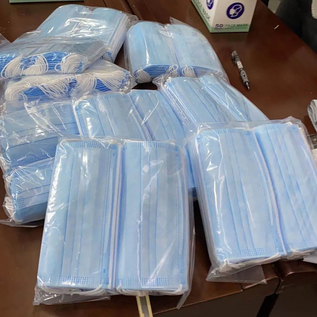 Dustproof and anti-smog Disposable three-layer mask 100 units antifouling mask dust mask mask mask blue box of 10/50 pieces
Dustproof and anti-smog Disposable three-layer mask 100 units antifouling mask dust mask mask mask blue box of 10/50 pieces