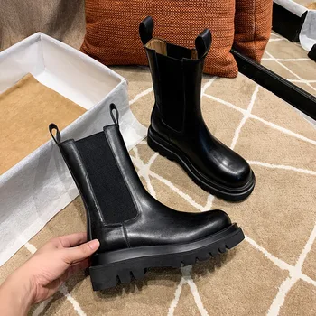 2020 new bv Chelsea boots Mona same Martin boots women's Retro high top British motorcycle work clothes shoes
2020 new bv Chelsea boots Mona same Martin boots women's Retro high top British motorcycle work clothes shoes