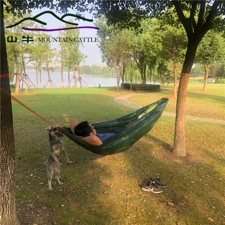 Mountain Cattle Patented Outdoor Multi-functional Hammock Awning Mat Beach Cloth Waterproof Trend Cool Placemat Mat Oxford Cloth
Mountain Cattle Patented Outdoor Multi-functional Hammock Awning Mat Beach Cloth Waterproof Trend Cool Placemat Mat Oxford Cloth