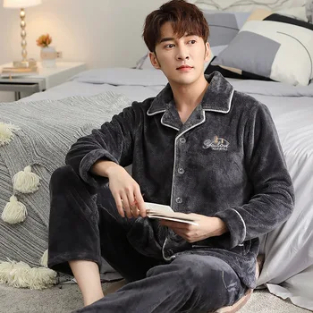 2020 New Autumn and Winter Men's Coral Velvet Pajamas Thickened Plus Velvet Home Service Flannel Two-piece Suit Sommeil Tops
2020 New Autumn and Winter Men's Coral Velvet Pajamas Thickened Plus Velvet Home Service Flannel Two-piece Suit Sommeil Tops