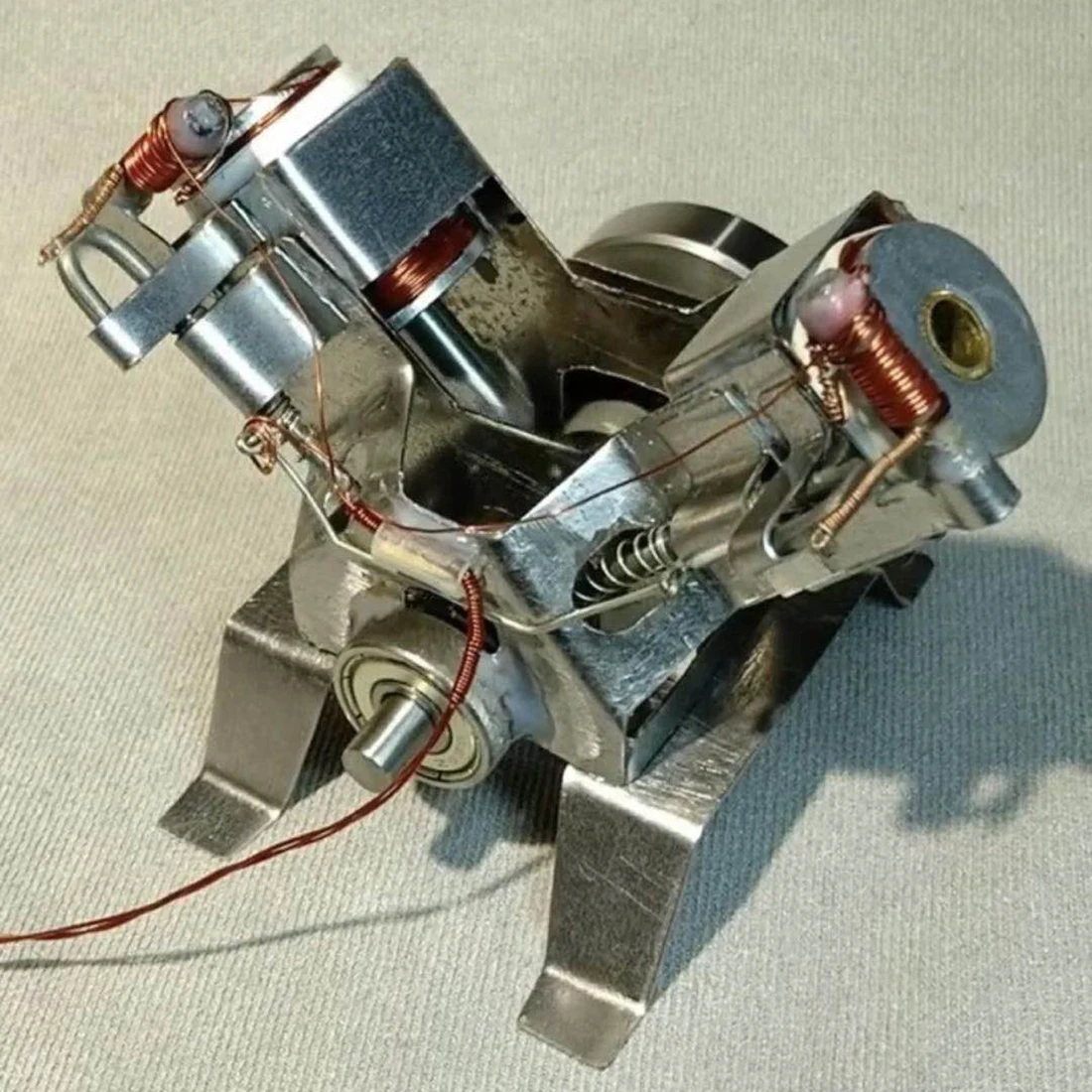 NFSTRIKE V-Shape Handmade Electromagnetic Engine Model DIY Electromagnetic Energy Conversion Stem Toy New
NFSTRIKE V-Shape Handmade Electromagnetic Engine Model DIY Electromagnetic Energy Conversion Stem Toy New