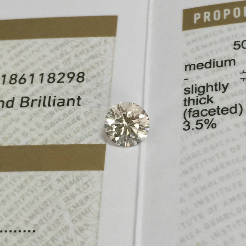 Loose Moissanite 6.5mm IJ Color 1ct carat Lab Diamond DIY material Round Brilliant Cut jewelry bracelet DIY material
Loose Moissanite 6.5mm IJ Color 1ct carat Lab Diamond DIY material Round Brilliant Cut jewelry bracelet DIY material