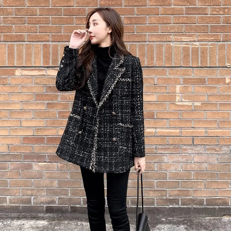 Black plaid suit jacket female autumn winter women's coats new design sense niche all-match small fragrant wind woolen jacket
Black plaid suit jacket female autumn winter women's coats new design sense niche all-match small fragrant wind woolen jacket