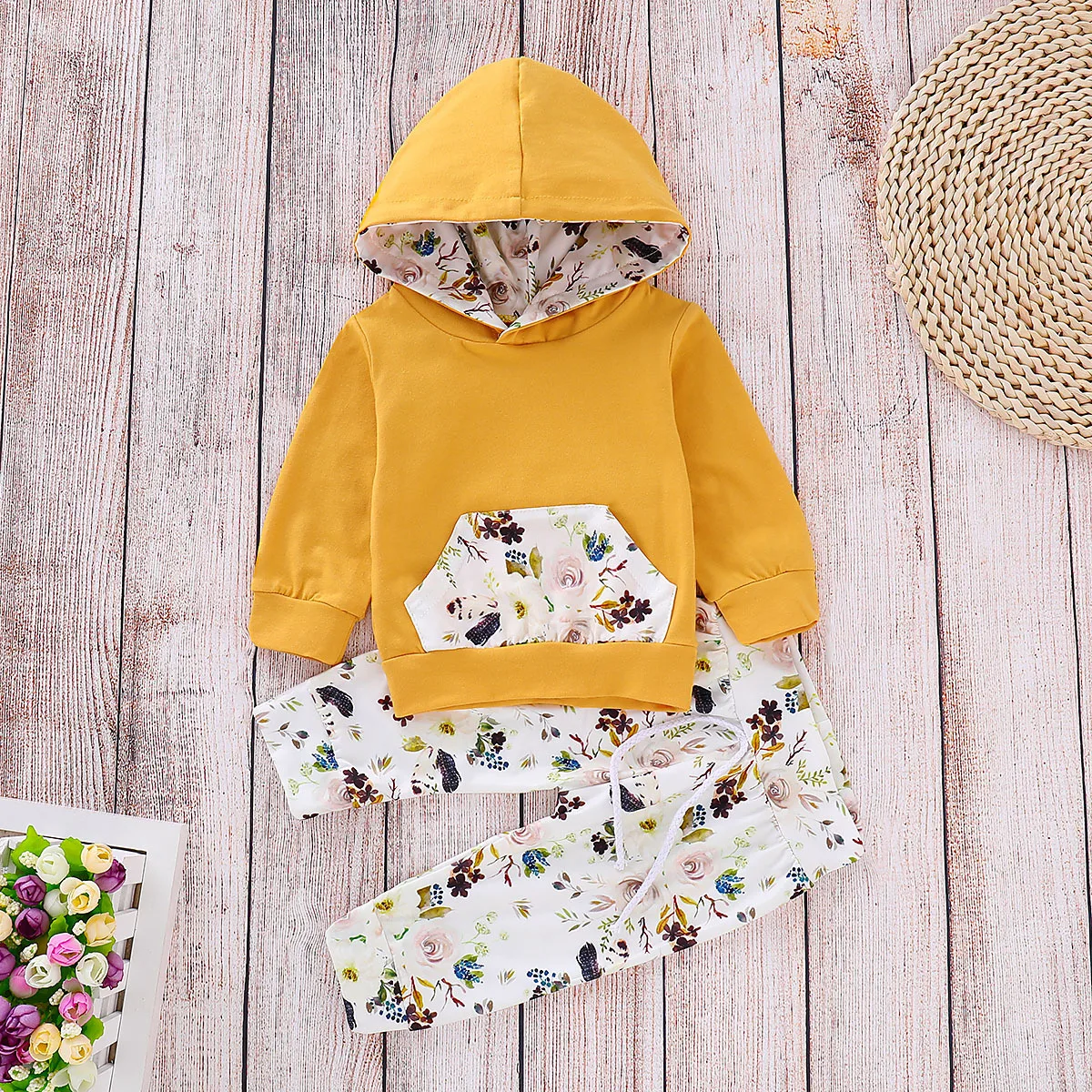 Fashion Baby Clothes Set 2PCs Baby Boy Girl Clothes Cartoon Print Tops+Long Pants Newborn Clothes Baby Set 2019
Fashion Baby Clothes Set 2PCs Baby Boy Girl Clothes Cartoon Print Tops+Long Pants Newborn Clothes Baby Set 2019